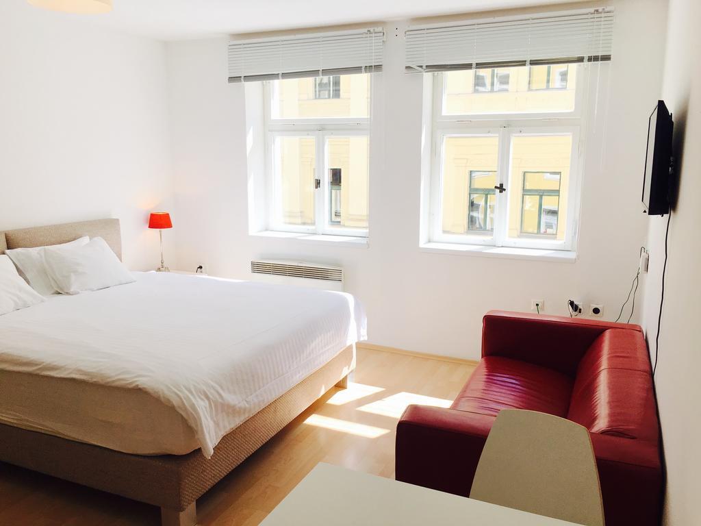 Prague City Stay Rohacova Екстериор снимка