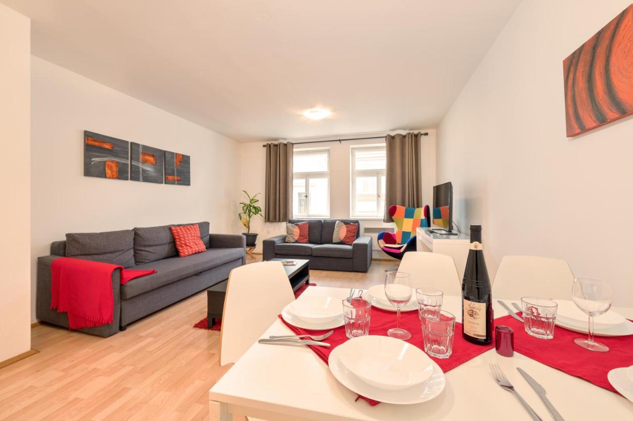 Prague City Stay Rohacova Екстериор снимка